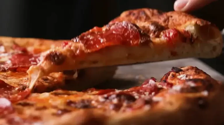 How Long to Cook Homemade Pizza at 425 Degrees F
